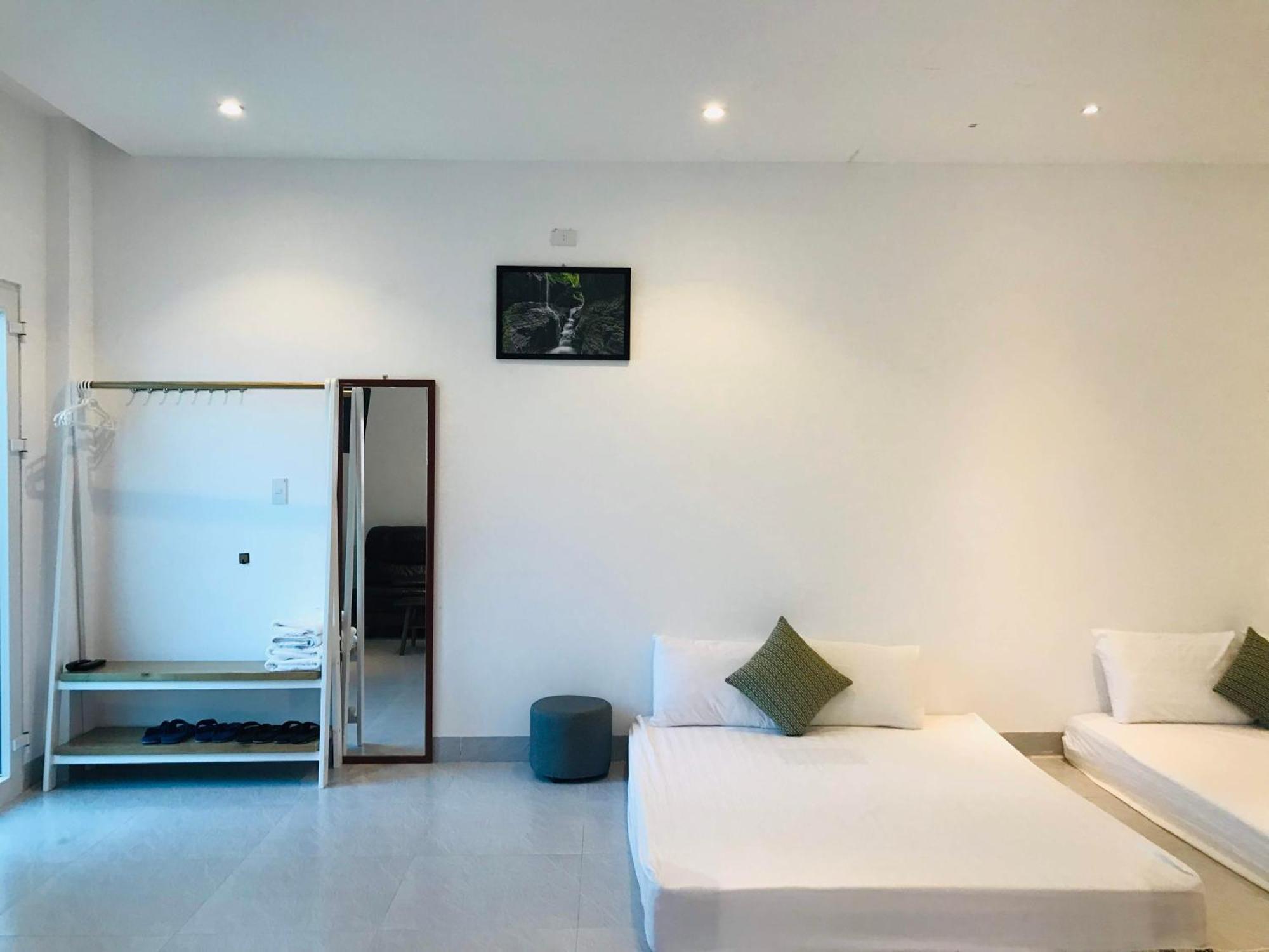 Local White House - Ecofriendly Homestay Da Nang Exteriör bild