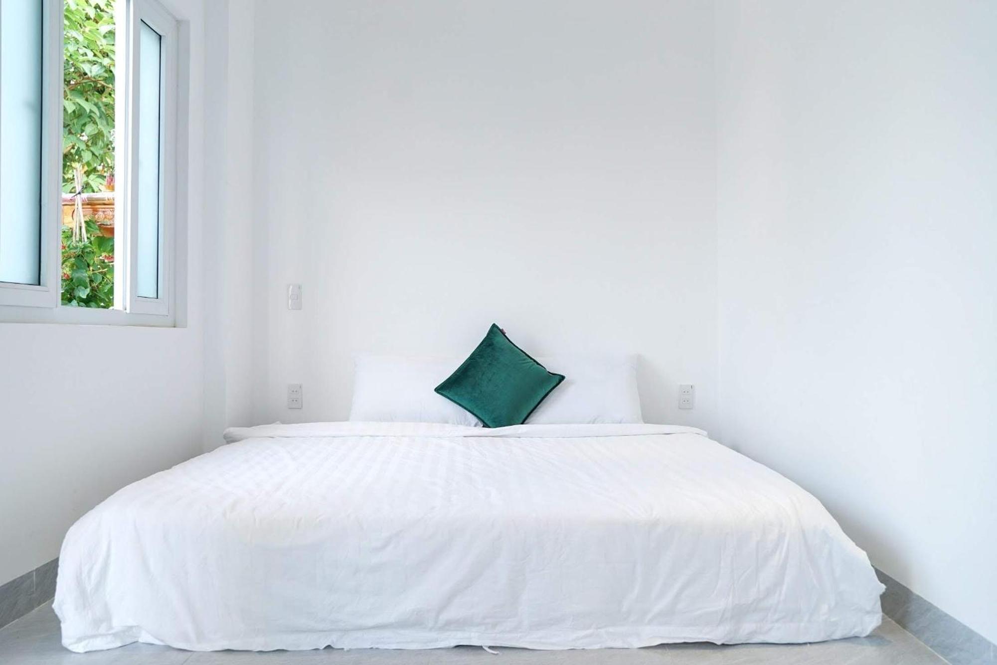 Local White House - Ecofriendly Homestay Da Nang Exteriör bild